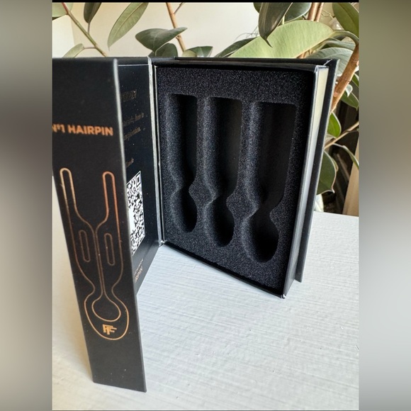 Fiona Franchimon No. 1 Hairpin Black Box for Storage / Carrying on the Go NEW - Picture 3 of 3